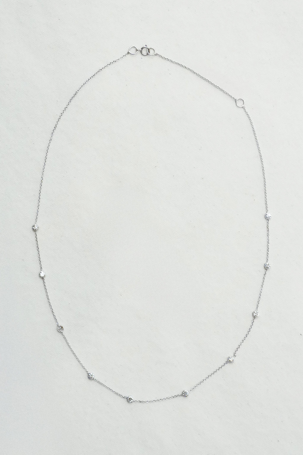 18k White Gold Diamond Bezel Necklace
